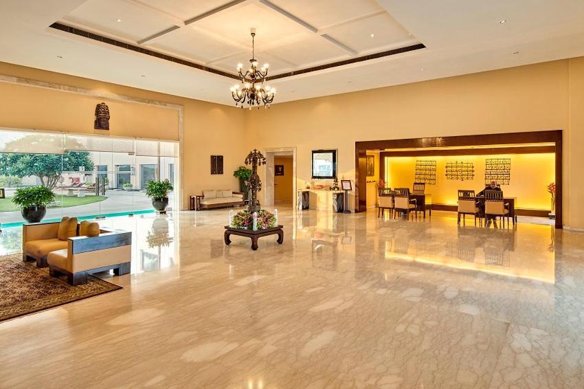 The Lalit Traveller Khajuraho Hotel Exterior foto
